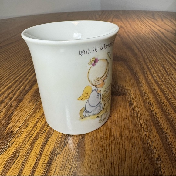 Precious Moments “Isn’t He Wonderful” Cup. - Picture 4 of 6